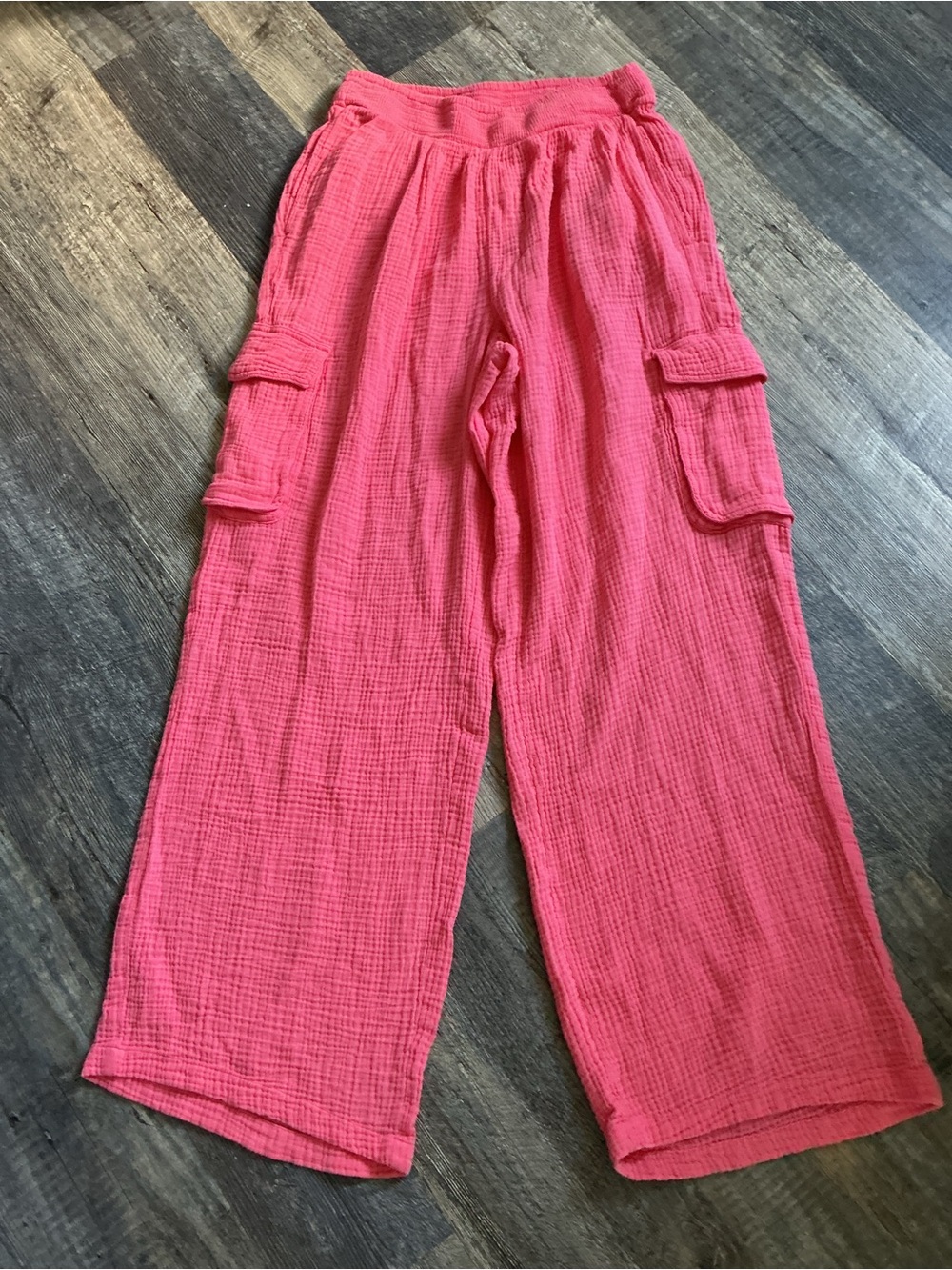 Medium NWT aerie Coral Gauze Cargo Wide Leg Pants